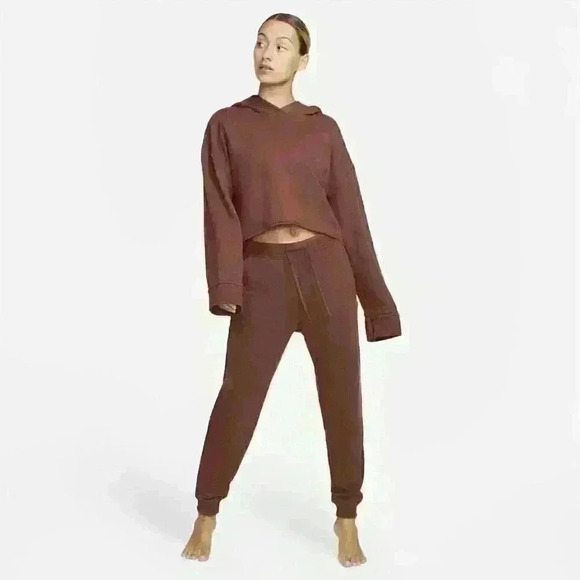 NEW! Nike Women's Plus 3X Yoga Luxe 7/8 Fleece Joggers - Picture 2 of 6